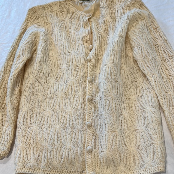 Rosanna Cream Colored Cardigan Size 36 (5.5) 100% Virgin Wool Hand Loomed - Picture 7 of 7